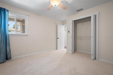 Villa ou maison à vendre à Palm Harbor, Floride: 4 chambres, 194.44 m2 № 1801903 - photo 16