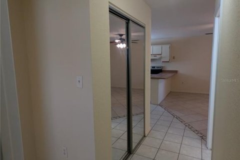 Apartment in Tavares, Florida 2 bedrooms, 78.41 sq.m. № 2219482 - photo 17