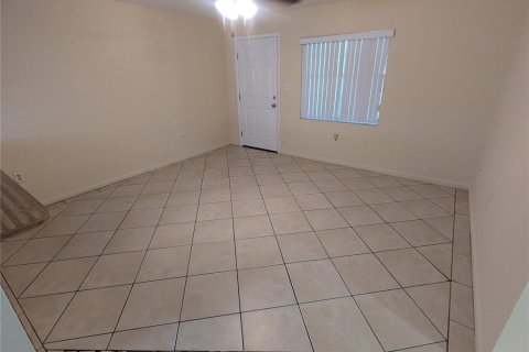 Apartment in Tavares, Florida 2 bedrooms, 78.41 sq.m. № 2219482 - photo 3