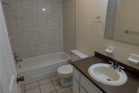 Apartment in Tavares, Florida 2 bedrooms, 78.41 sq.m. № 2219482 - photo 15