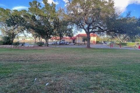 Condo in Orlando, Florida, 2 bedrooms  № 1973424 - photo 10