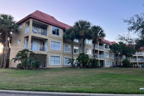 Condo in Orlando, Florida, 2 bedrooms  № 1973424 - photo 22