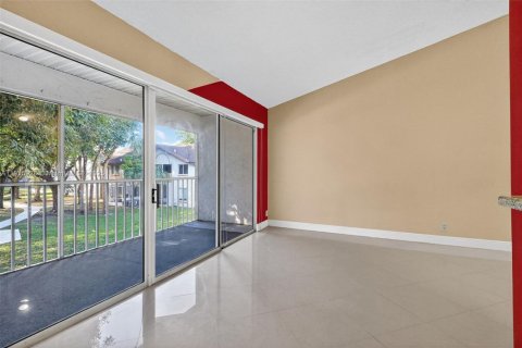 Copropriété à vendre à Miami, Floride: 1 chambre, 80.08 m2 № 1970684 - photo 10