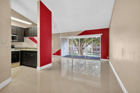 Copropriété à vendre à Miami, Floride: 1 chambre, 80.08 m2 № 1970684 - photo 5