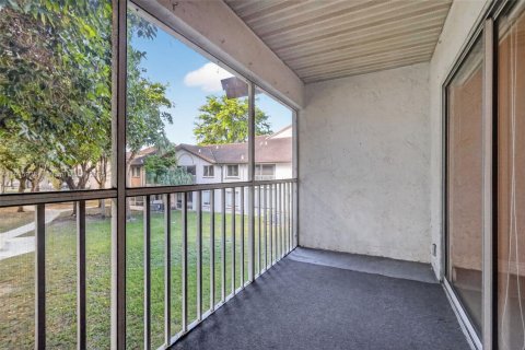 Copropriété à vendre à Miami, Floride: 1 chambre, 80.08 m2 № 1970684 - photo 24