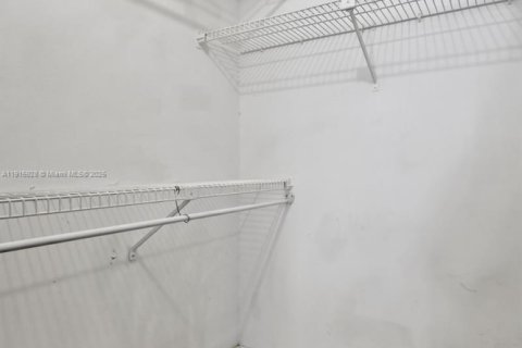 Copropriété à vendre à Miami, Floride: 1 chambre, 80.08 m2 № 1970684 - photo 23