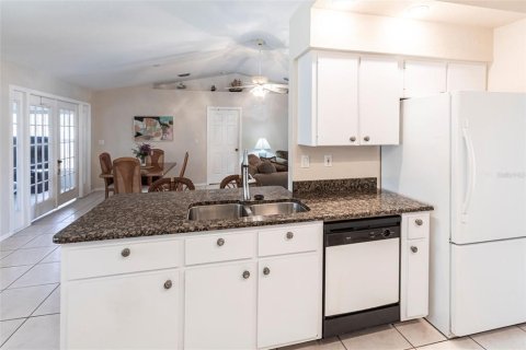 Villa ou maison à vendre à Port Charlotte, Floride: 2 chambres, 128.39 m2 № 1628838 - photo 7