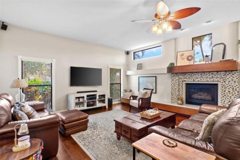 Casa en venta en Valrico, Florida, 4 dormitorios, 257.9 m2 № 1651739 - foto 12