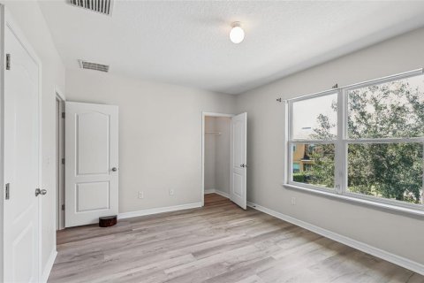 Townhouse in Riverview, Florida 3 bedrooms, 156.82 sq.m. № 2381305 - photo 3
