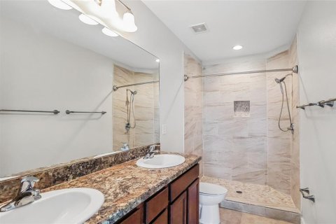 Townhouse in Riverview, Florida 3 bedrooms, 156.82 sq.m. № 2381305 - photo 8