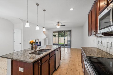 Townhouse in Riverview, Florida 3 bedrooms, 156.82 sq.m. № 2381305 - photo 28