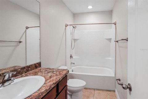 Townhouse in Riverview, Florida 3 bedrooms, 156.82 sq.m. № 2381305 - photo 15