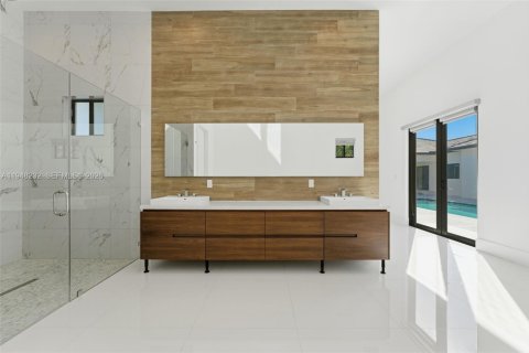 Купить виллу или дом в Майами, Флорида 6 спален, 543.48м2, № 2009606 - фото 27