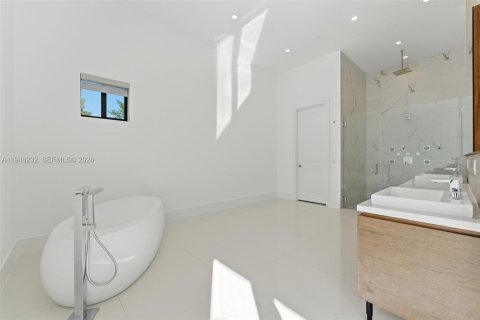 Купить виллу или дом в Майами, Флорида 6 спален, 543.48м2, № 2009606 - фото 26