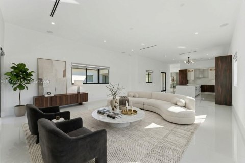 Купить виллу или дом в Майами, Флорида 6 спален, 543.48м2, № 2009606 - фото 16