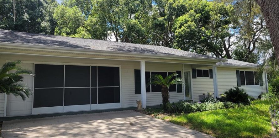 House in Ocala, Florida 2 bedrooms, 127.09 sq.m. № 1886765