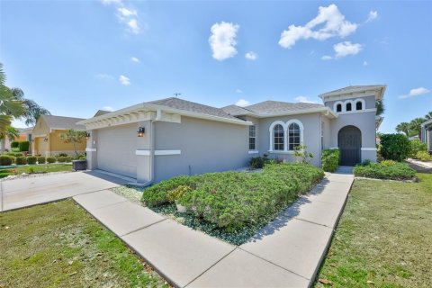Villa ou maison à vendre à Sun City Center, Floride: 2 chambres, 164.72 m2 № 2119626 - photo 2