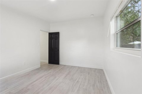 Снять в аренду квартиру в Орландо, Флорида 5 комнат, 68.28м2, № 1533170 - фото 19