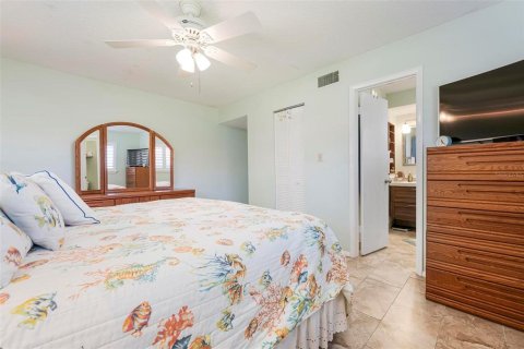 Condo in Bradenton, Florida, 3 bedrooms  № 1586406 - photo 22
