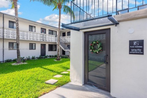 Apartamento en alquiler en Hialeah, Florida, 1 dormitorio, 2297.66 m2 № 1939179 - foto 12