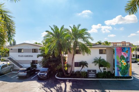 Apartamento en alquiler en Hialeah, Florida, 1 dormitorio, 2297.66 m2 № 1939179 - foto 1