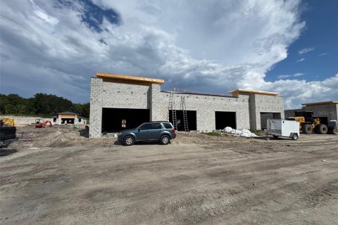 Propiedad comercial en alquiler en Apopka, Florida, 318.65 m2 № 1912767 - foto 1