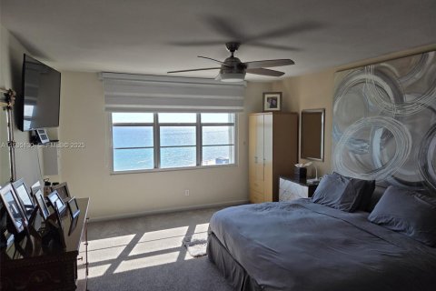 Купить кондоминиум в Майами-Бич, Флорида 2 спальни, 126.35м2, № 1983626 - фото 12