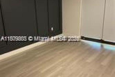 Casa en venta en Miami Lakes, Florida, 3 dormitorios, 118.45 m2 № 1865668 - foto 10