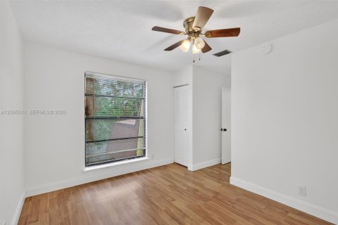 Townhouse in Palm Beach Gardens, Florida 2 bedrooms, 107.49 sq.m. № 2392092 - photo 27