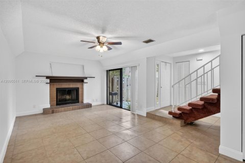 Townhouse in Palm Beach Gardens, Florida 2 bedrooms, 107.49 sq.m. № 2392092 - photo 15