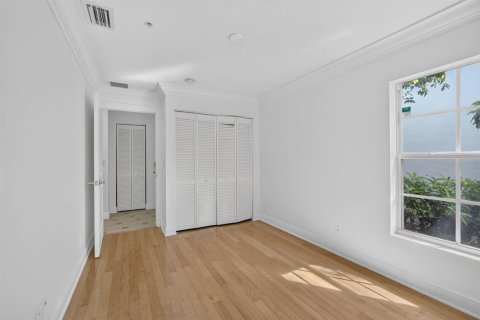 Touwnhouse à vendre à West Palm Beach, Floride: 3 chambres, 161.93 m2 № 2432864 - photo 9