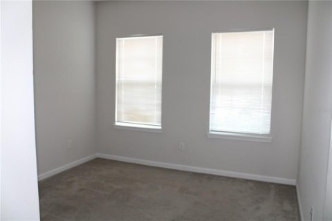 House in Land O' Lakes, Florida 3 bedrooms, 171.87 sq.m. № 2259326 - photo 10
