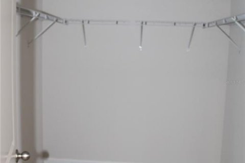 House in Land O' Lakes, Florida 3 bedrooms, 171.87 sq.m. № 2259326 - photo 7