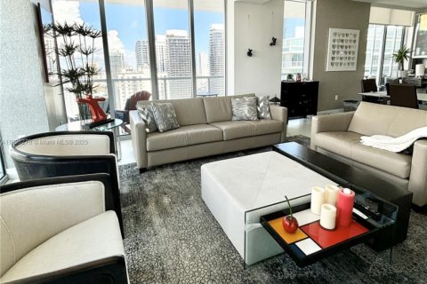Condo in Miami, Florida, 3 bedrooms № 1964161 - photo 5