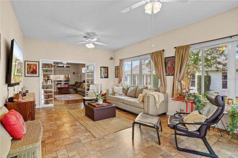 House in Leesburg, Florida 3 bedrooms, 175.77 sq.m. № 1810967 - photo 16