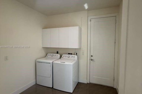 Touwnhouse à vendre à Doral, Floride: 3 chambres, 204.38 m2 № 2029566 - photo 22