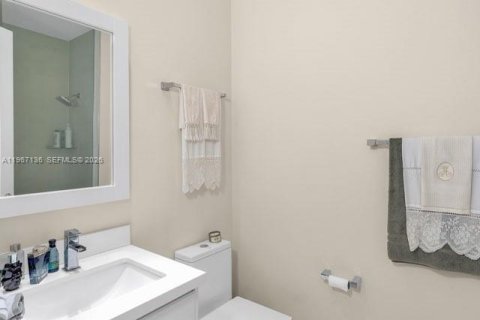 Adosado en venta en Doral, Florida, 3 dormitorios, 204.38 m2 № 2029566 - foto 15