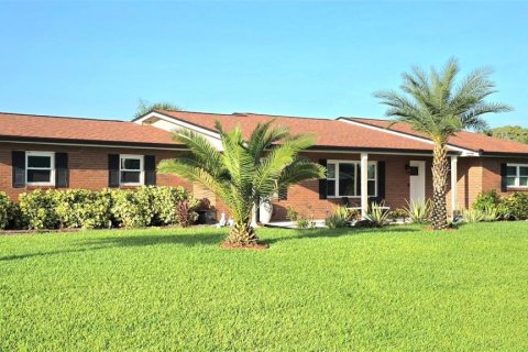 Casa en alquiler en Ormond Beach, Florida, 3 dormitorios, 142.79 m2 № 1899308 - foto 1