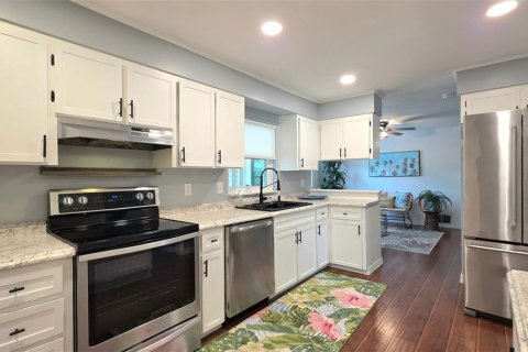 Casa en alquiler en Ormond Beach, Florida, 3 dormitorios, 142.79 m2 № 1899308 - foto 3