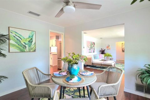 Casa en alquiler en Ormond Beach, Florida, 3 dormitorios, 142.79 m2 № 1899308 - foto 6