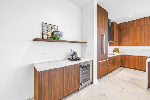Condo in Saint Petersburg, Florida, 2 bedrooms  № 2384202 - photo 6