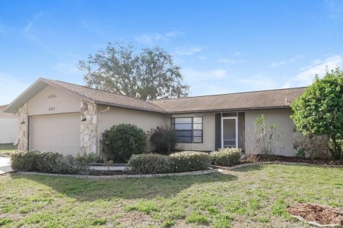 Casa en alquiler en New Port Richey, Florida, 3 dormitorios, 153.2 m2 № 1845405 - foto 3