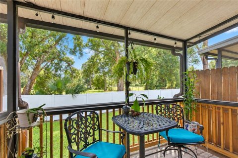 Townhouse in Pinellas Park, Florida 2 bedrooms, 115.66 sq.m. № 2380568 - photo 15