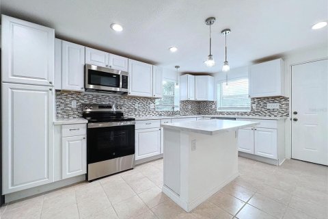 House in Bartow, Florida 3 bedrooms, 200.85 sq.m. № 1442462 - photo 4