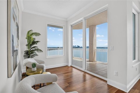 Copropriété à vendre à Tampa, Floride: 4 chambres, 460.14 m2 № 2302637 - photo 5