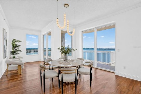 Copropriété à vendre à Tampa, Floride: 4 chambres, 460.14 m2 № 2302637 - photo 4