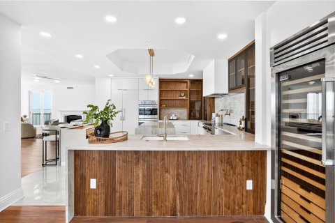 Copropriété à vendre à Tampa, Floride: 4 chambres, 460.14 m2 № 2302637 - photo 9