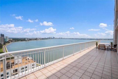 Copropriété à vendre à Tampa, Floride: 4 chambres, 460.14 m2 № 2302637 - photo 24