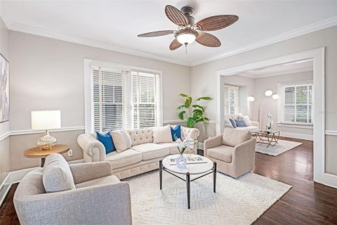 House in Orlando, Florida 3 bedrooms, 195.37 sq.m. № 1886020 - photo 7