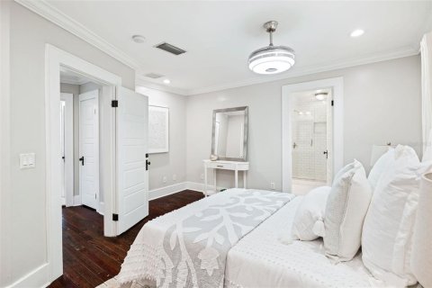 House in Orlando, Florida 3 bedrooms, 195.37 sq.m. № 1886020 - photo 18